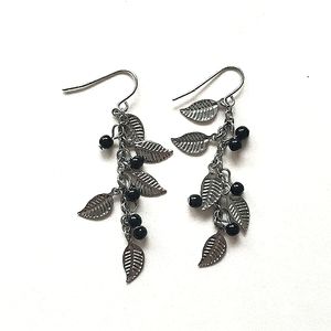 Dangling silver leaf earrings